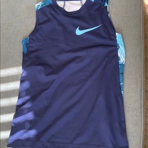 Nike Boys sleeveless shirt